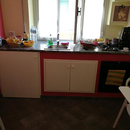 B&B Dimora Di Traiano Terracina Luaran gambar